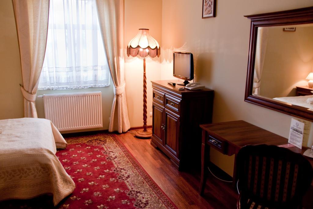 Napoleon Hotel